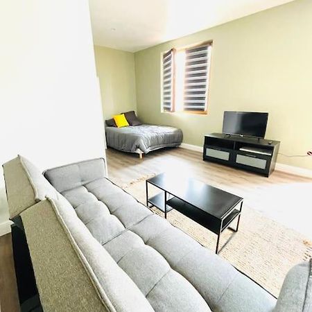Studio Tout Equipe Au Calme Et Chaleureux Apartment Saint-Etienne  Exterior photo