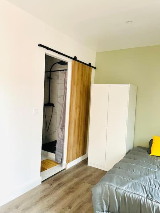 Studio Tout Equipe Au Calme Et Chaleureux Apartment Saint-Etienne  Exterior photo